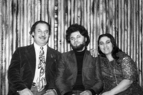 Отец Буши — Владимир Лазаревич, брат Иван, мать Лада Яновна