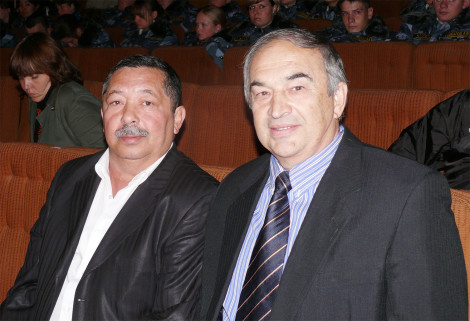 Слева — Владимир Кучеренко