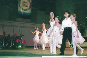 Ваня Васильев (справа)
