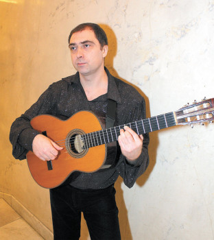 Валерий Басов